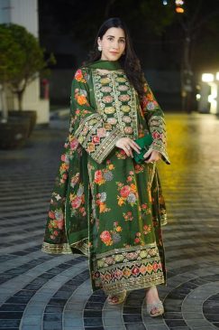 Alternative view of Beautiful PArtywear Dress in Chinon Silk Fabric