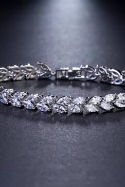 Elegant Water Drop Zircon Diamond Bracelet
