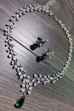 Emerald Green Water Drop Cubic Zircon Necklace Set