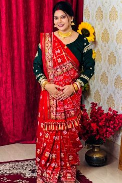Bandhani Print Patola Saree in Vichitra Silk fabric in Red color