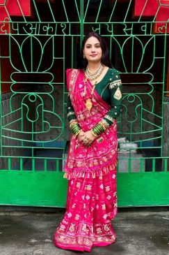 Bandhani Print Patola Saree in Vichitra Silk fabric in pink color