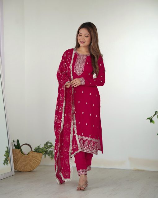 Pink Color Beautiful Partywear Dress in Silk Fabric
