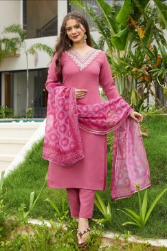 Alternative view of Gajri Color Daily Wear Dress in Rayon FAbric