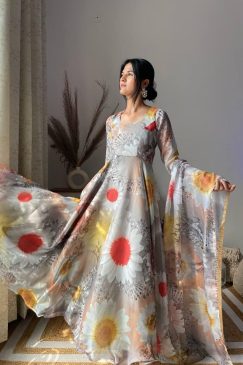 Alternative view of Party Wear Look Organza Taby Silk Gown With Dupatta Pant