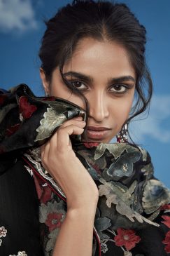 Alternative view of Black Color Beautiful Flower Print Embroidery Saree