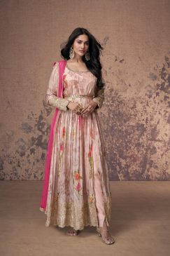 Beautiful Partywear Anarkali Gown In Georgette Fabric For upcoming Festival