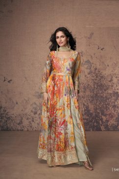 Beautiful Partywear Anarkali Gown In Georgette Fabric For upcoming Festival