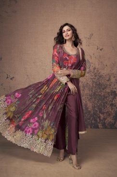 Beautiful Partywear Anarkali Gown In Georgette Fabric For upcoming Festival
