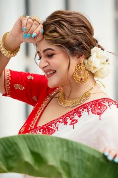 Alternative view of some special red & white saree