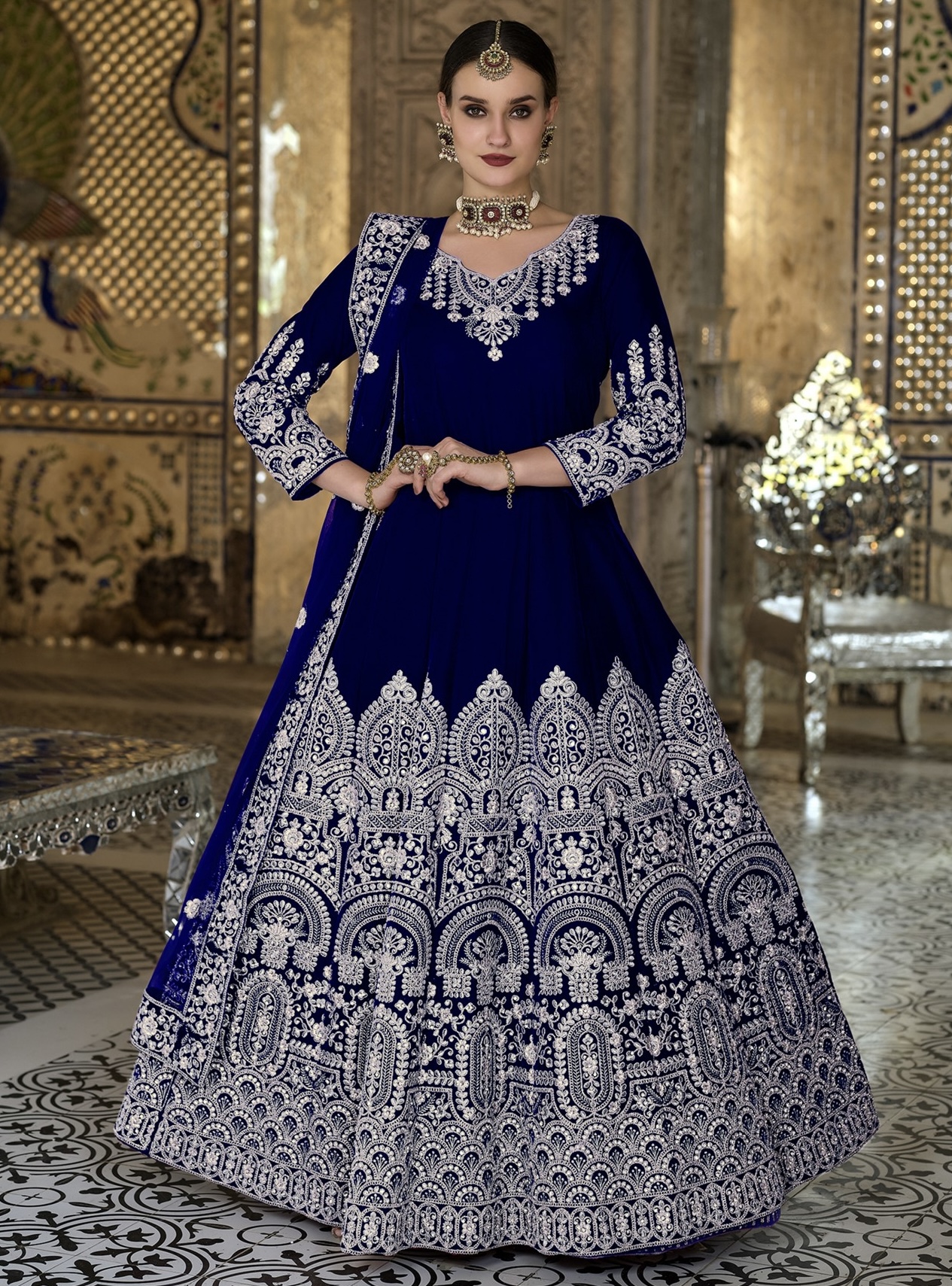 Red And Gold Bridal Anarkali Set - Indian Bridal & Wedding Outfit –  CUSTUMISE DREAM | Designer Bridal Lehengas & Wedding Outfits