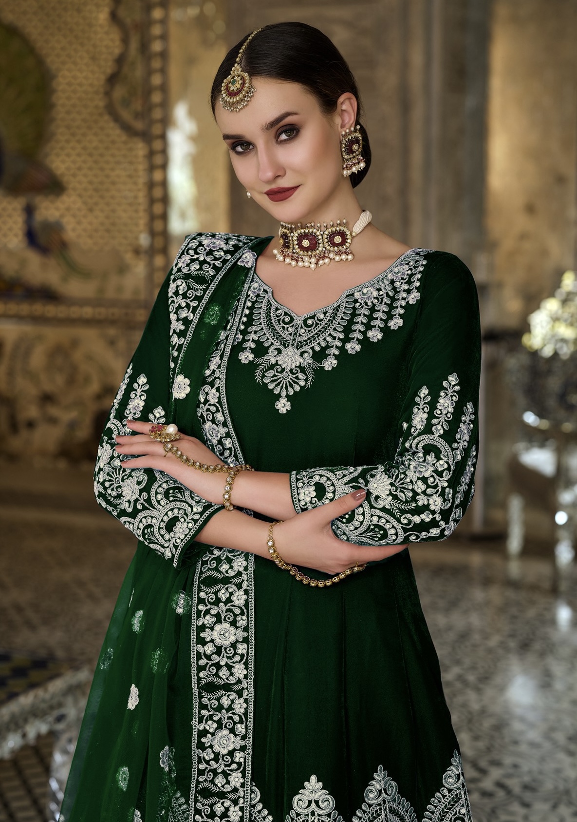 Green Velvet Embroidered Bridal Anarkali Suit - Salwar Kameez Designer ...
