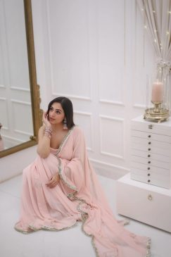 Alternative view of Light Pink colour georgette saree simple and beautiful look
