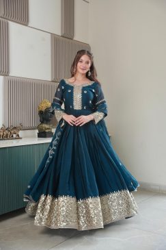 Alternative view of Beautiful anarkali gown in Crush silk Fabric