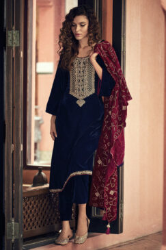 Ethnic Suits for Women  Suit Sets for Women  Westside