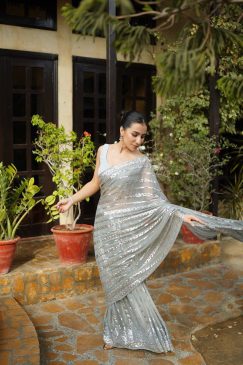 Alternative view of Grey color Beautiful Sequence Saree