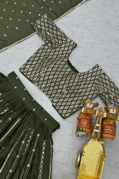 Alternative view of Green Color Beautiful Partywear Lehenga Choli in Geogette Fabric