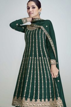 Alternative view of Green Frock Style Silk Pant Suit