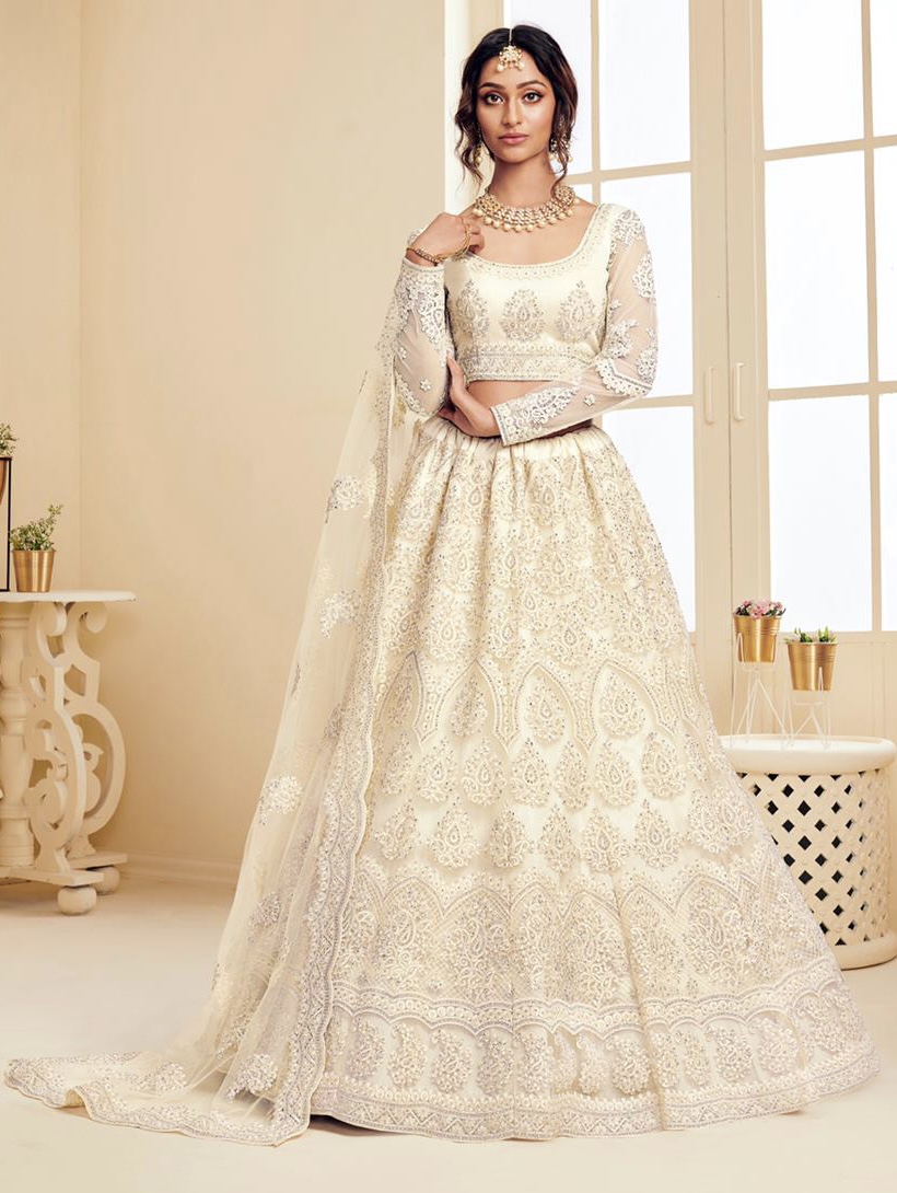 Share 179+ wedding white bridal lehenga