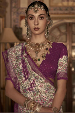 Alternative view of Magenta Traditional Silk Saree