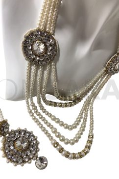 Alternative view of Long Moti And Crystal Necklace Set