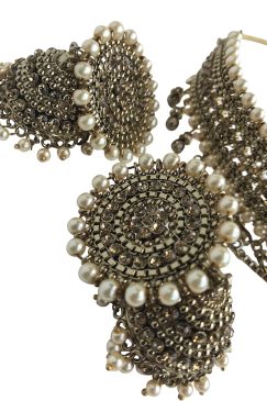 Alternative view of Antique Gold Choker Necklace Set With Maang Tikka